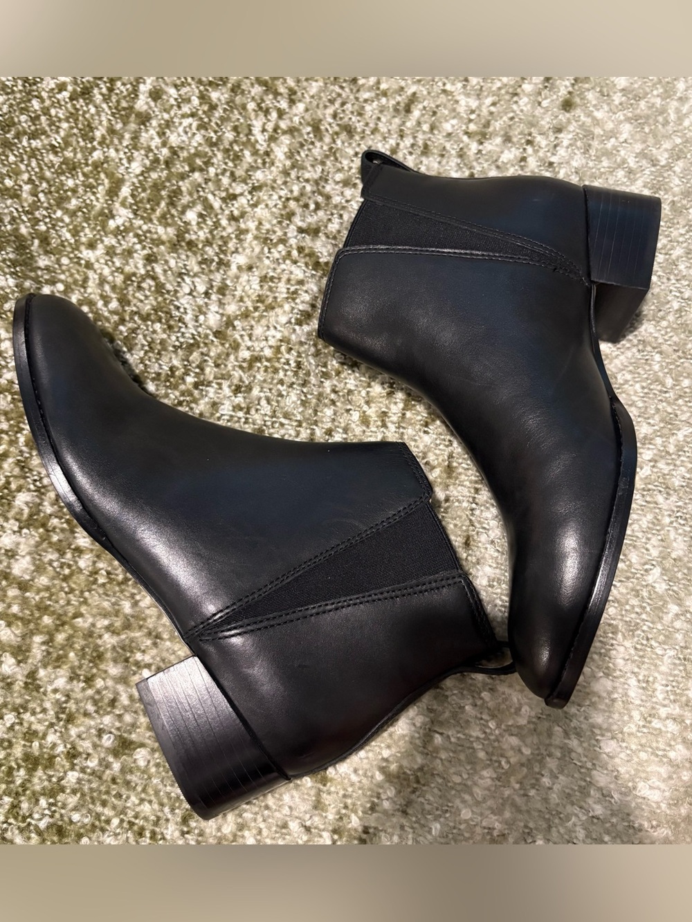 Madewell the Carina Leather Boot in Black . Size 9
